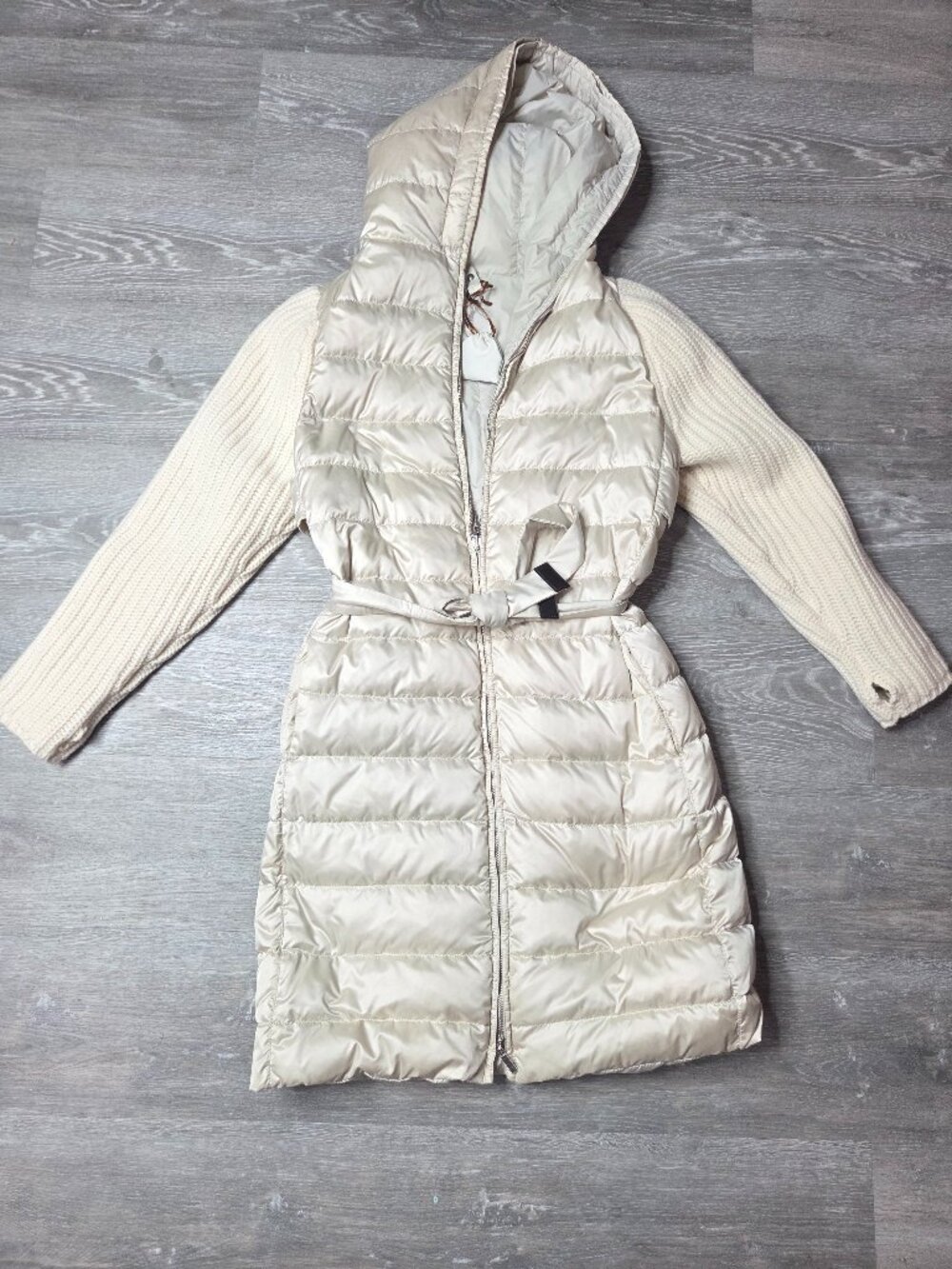 Max Mara Quilted Midi Down Coat The Cube Collection with Knitted Sleeves Size 12
